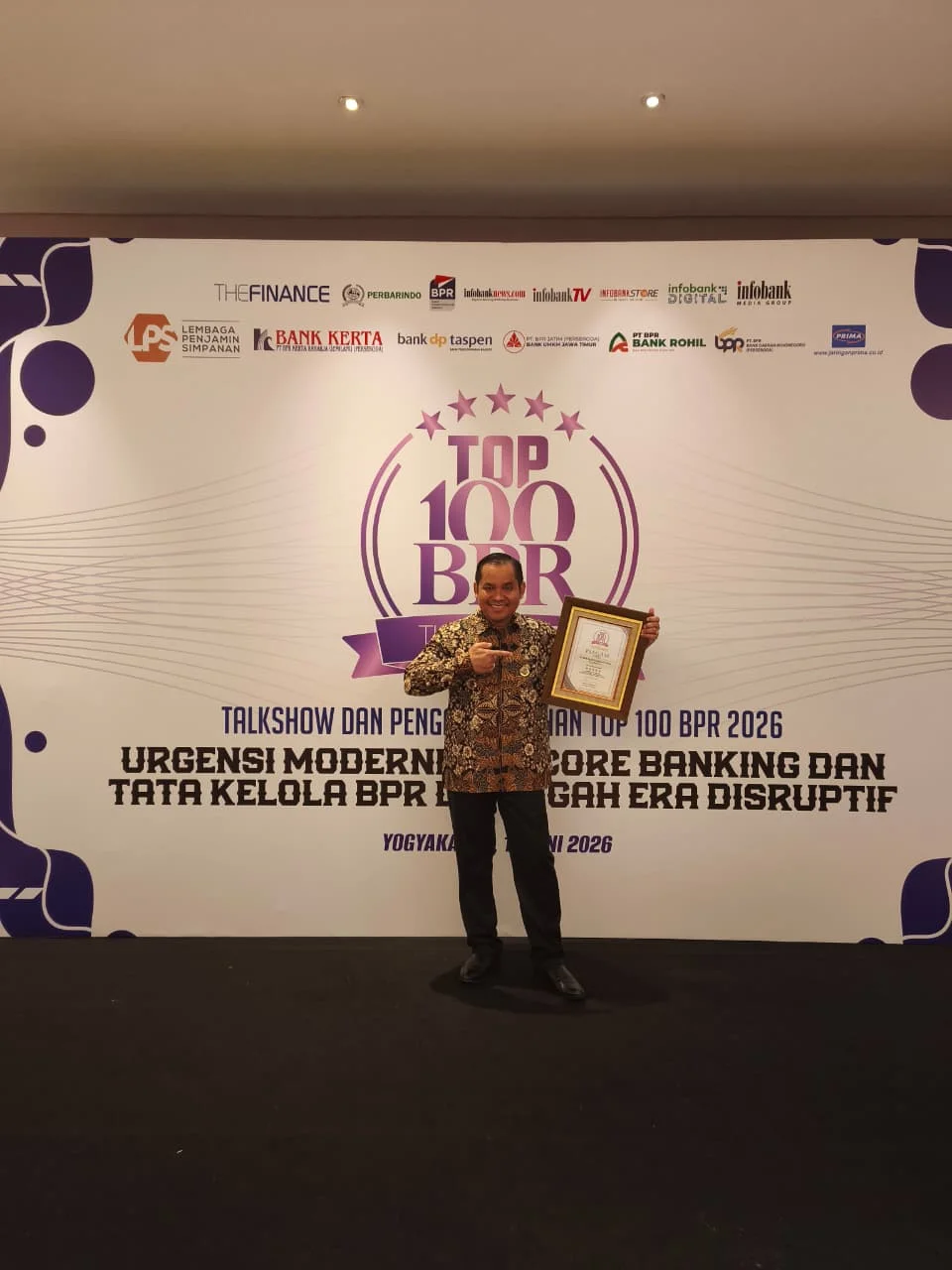 Bank Sembada Masuk Dalam Jajaran Elit 100 BPR Terbaik